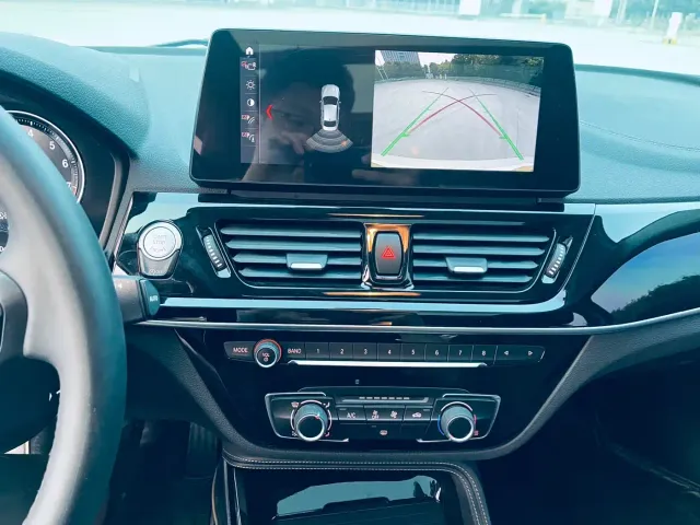 BMW 1 Series — Фото автомобиля 10