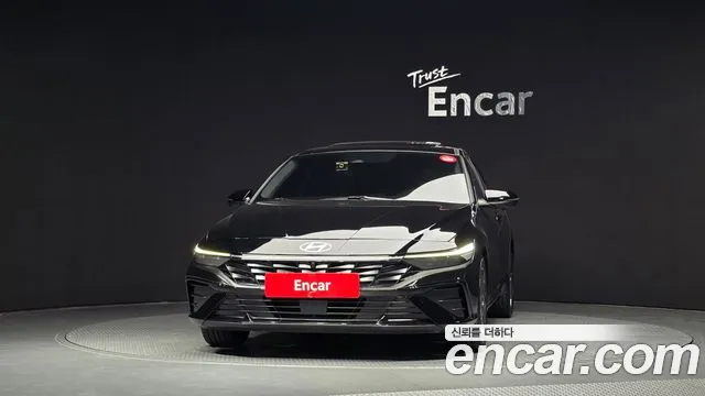Hyundai Avante — Фото автомобиля 3