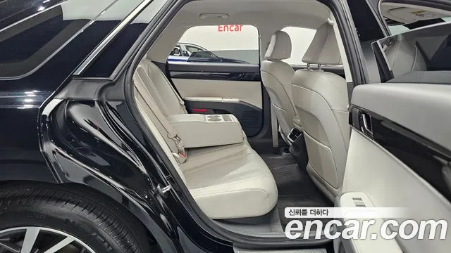 Hyundai Grandeur GN7 — Фото автомобиля 17