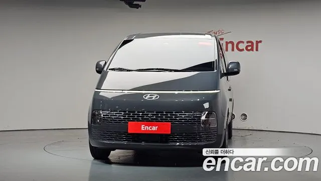 Hyundai Staria Staria — Фото автомобиля 3