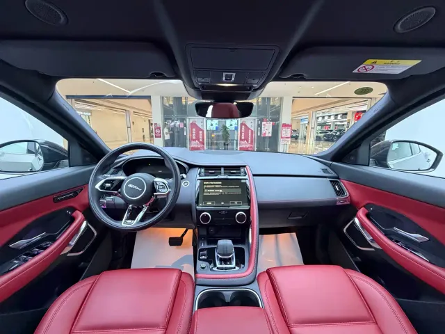 Jaguar E-PACE — Фото автомобиля 16