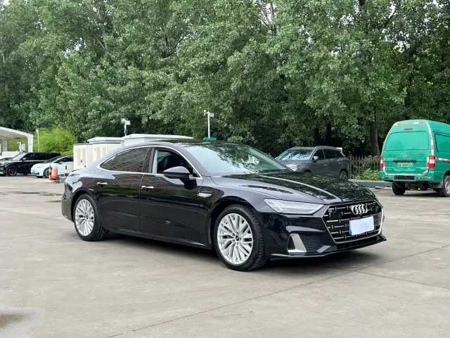 Audi A7L — Фото автомобиля 5