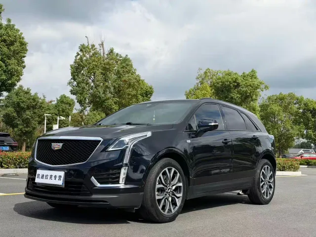 Фотография автомобиля — Cadillac XT5