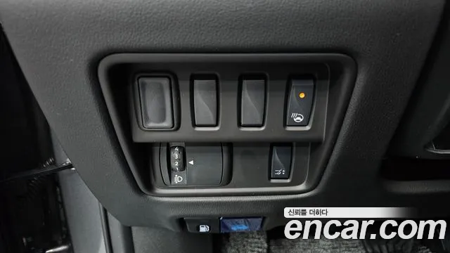Renault-KoreaSamsung QM6 Новый QM6 2.0 GDe Première 2WD — Фото автомобиля 13