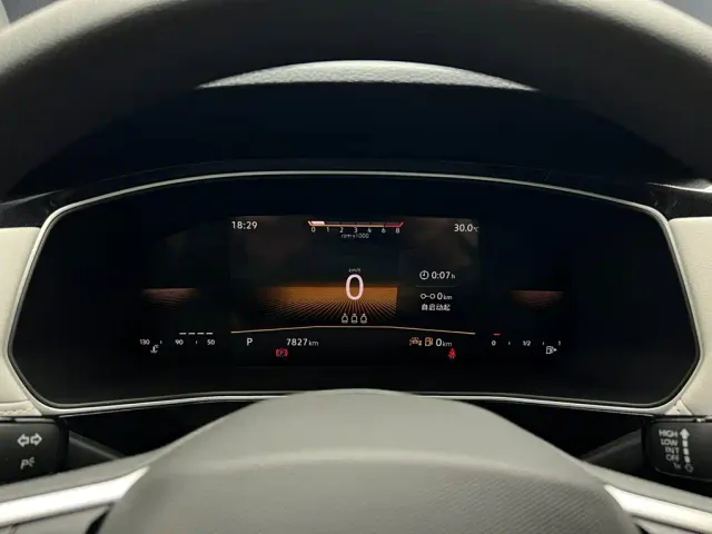 Volkswagen Tharu — Фото автомобиля 8