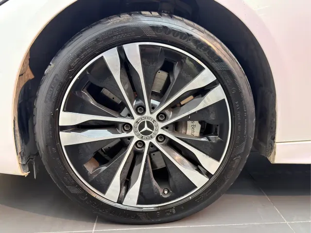 Mercedes-Benz C-Class — Фото автомобиля 10