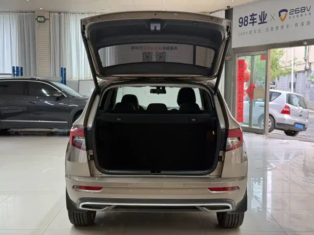 Skoda Karoq — Фото автомобиля 24