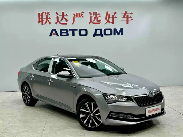 Skoda Superb — Фото автомобиля 3