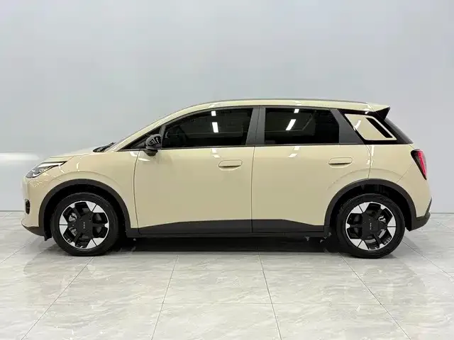 GAC Aion UT — Фото автомобиля 2
