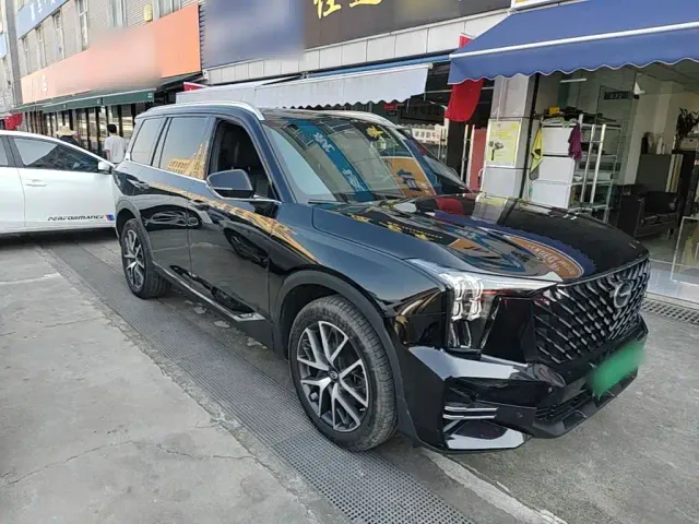 GAC Trumpchi GS8 — Фото автомобиля 3