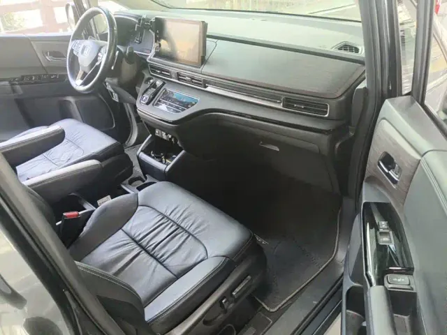Honda Odyssey — Фото автомобиля 13