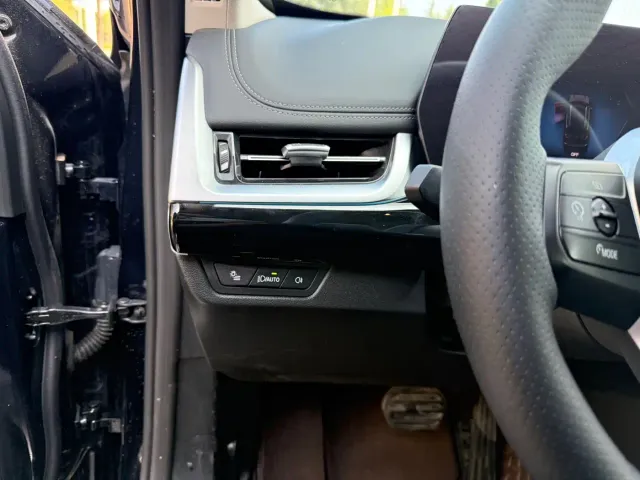 BMW X1 — Фото автомобиля 11