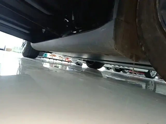 Tesla Model Y — Фото автомобиля 21