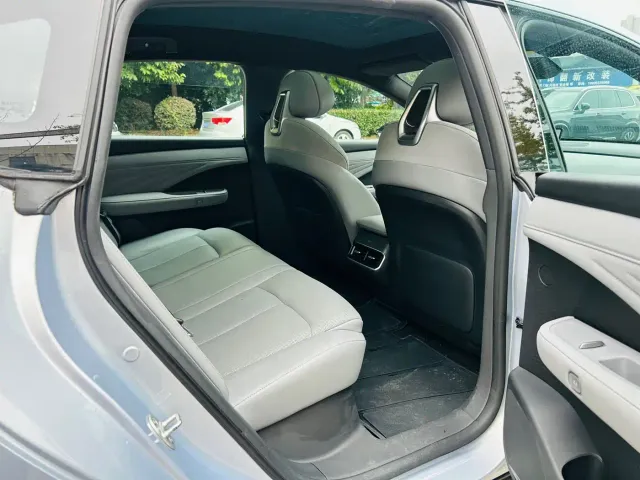 Nissan N7 — Фото автомобиля 13