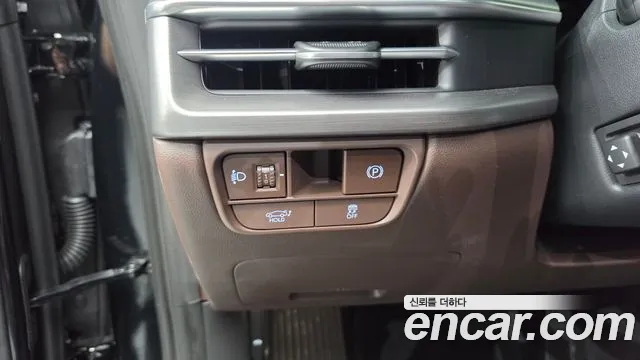 Hyundai Grandeur GN7 — Фото автомобиля 27
