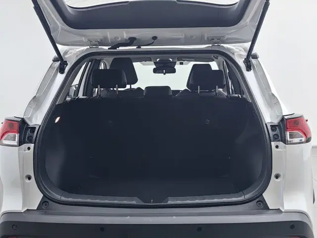 Toyota Corolla Cross — Фото автомобиля 16