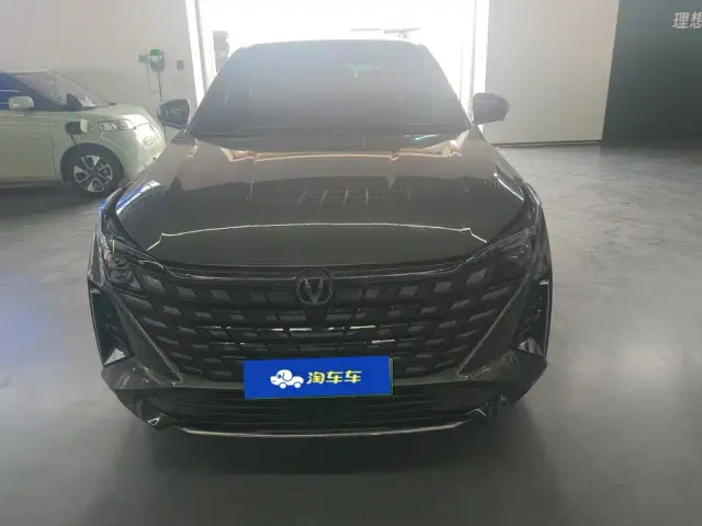 Changan UNI-Z — Фото автомобиля 2