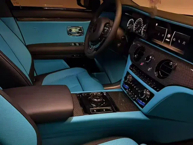 Rolls-Royce Ghost — Фото автомобиля 5