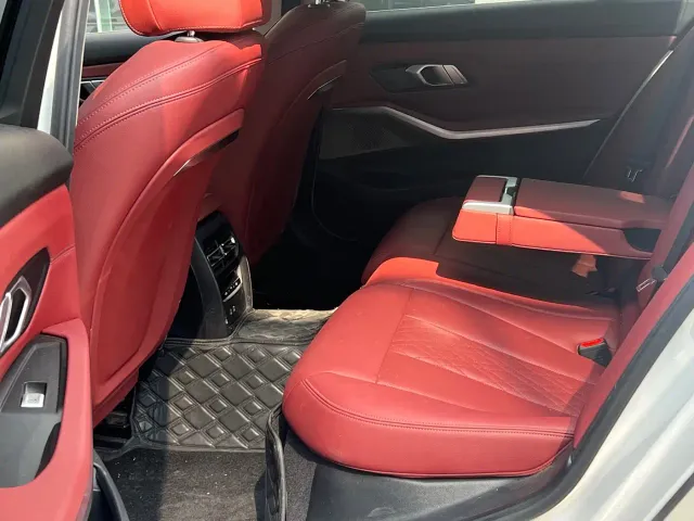 BMW 3 Series — Фото автомобиля 8