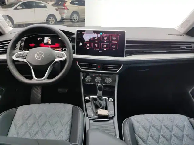 Volkswagen Sagitar — Фото автомобиля 12
