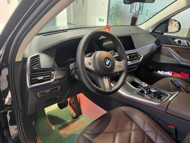 BMW X5 — Фото автомобиля 6