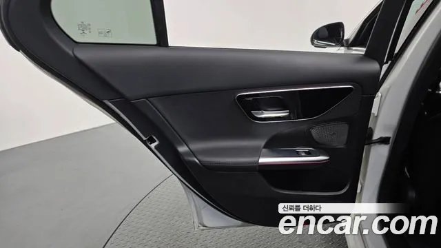 Mercedes-Benz C-Class — Фото автомобиля 24
