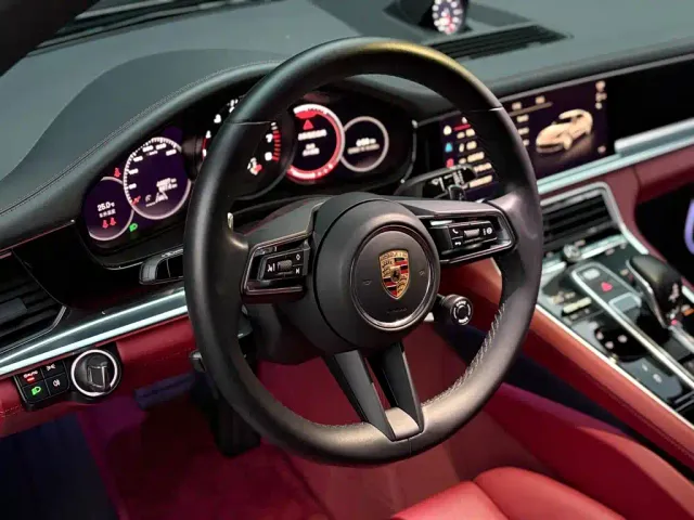 Porsche Panamera — Фото автомобиля 26