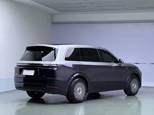 Li Auto L9 — Фото автомобиля 6