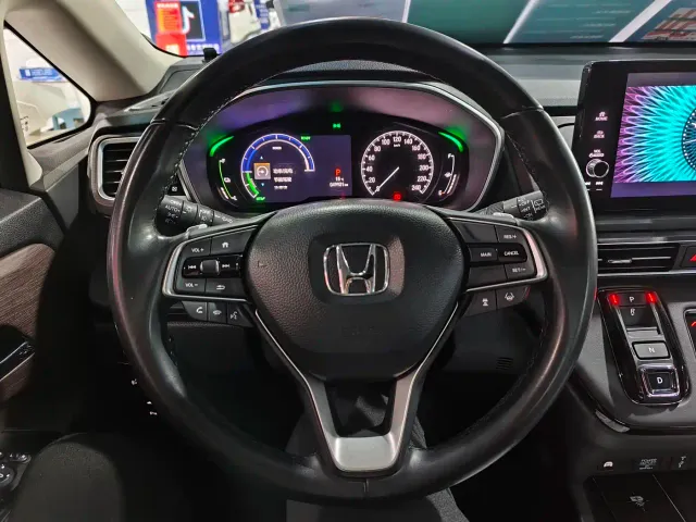 Honda Odyssey — Фото автомобиля 10