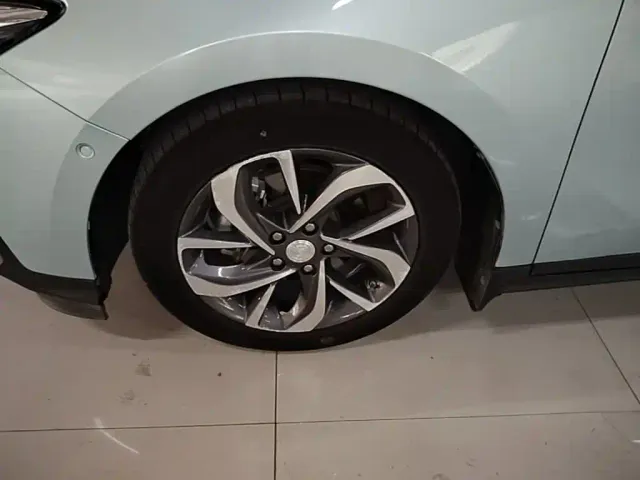 Buick Velite 6 — Фото автомобиля 22