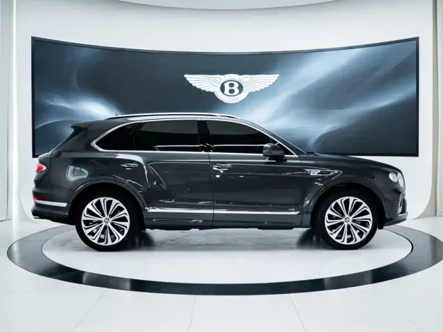 Bentley Bentayga — Фото автомобиля 6