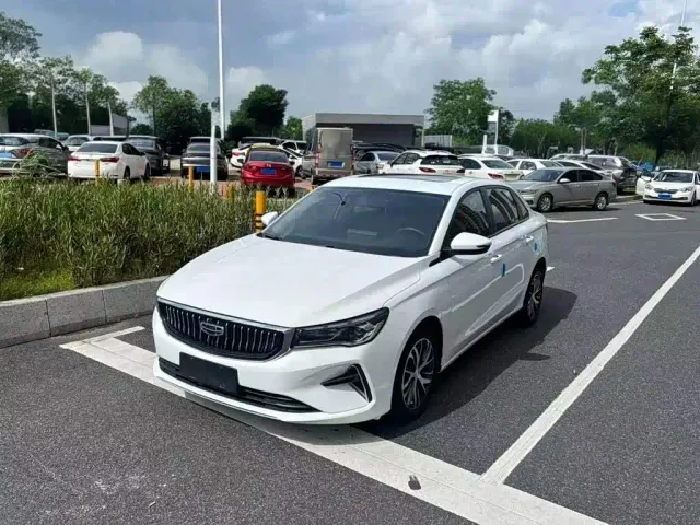 Фотография автомобиля — Geely Emgrand