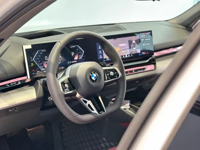 BMW 5 Series — Фото автомобиля 6
