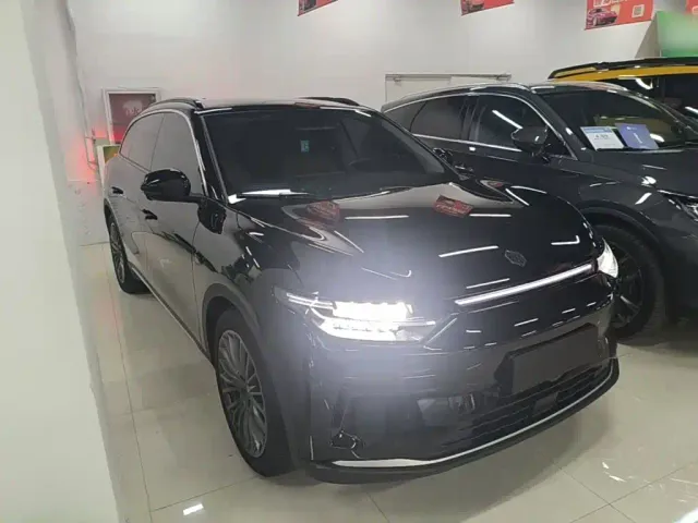 Leapmotor C11 — Фото автомобиля 3