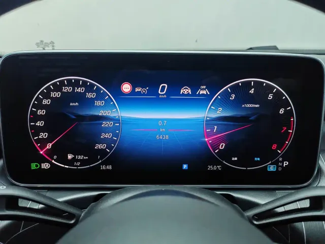 Mercedes-Benz C-Class — Фото автомобиля 19