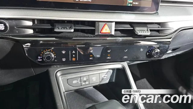 Kia K5 Новый K5 3 поколение 2.0 LPi(Для проката) — Фото автомобиля 20