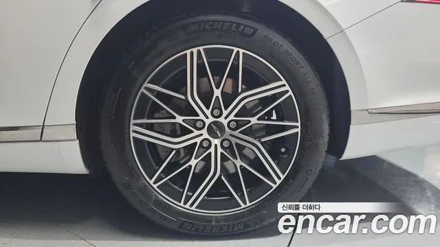 Genesis G90 RS4 — Фото автомобиля 6