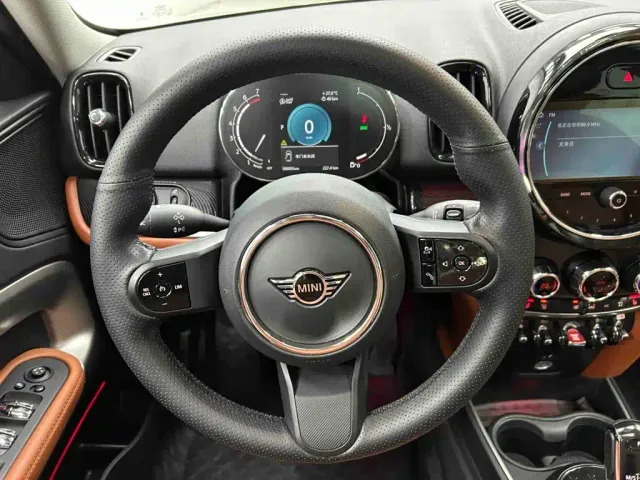 MINI Countryman — Фото автомобиля 8