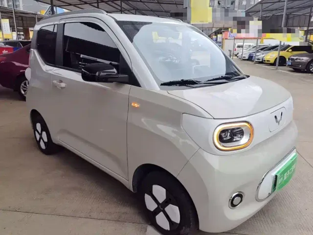 Wuling Hongguang Mini EV — Фото автомобиля 3