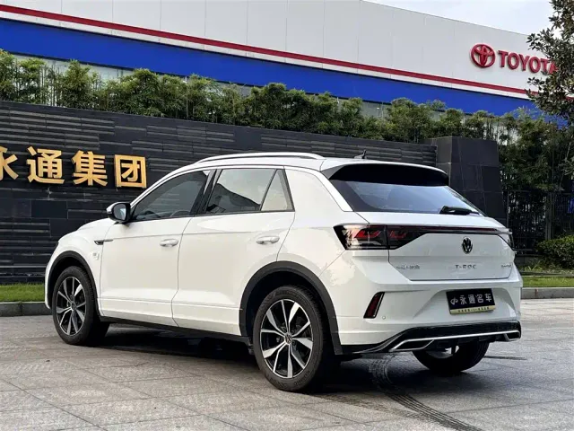 Volkswagen T-Roc — Фото автомобиля 12