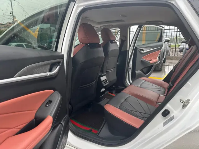 Changan Eado — Фото автомобиля 6