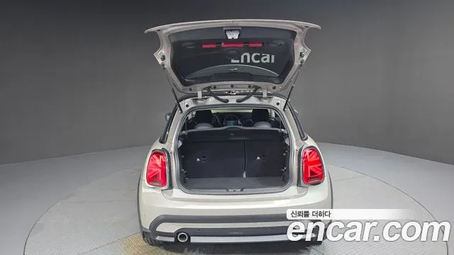 Mini Cooper Cooper Classic Plus Launch Pack — Фото автомобиля 17