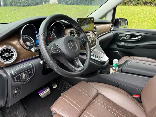 Mercedes-Benz V-Class — Фото автомобиля 7