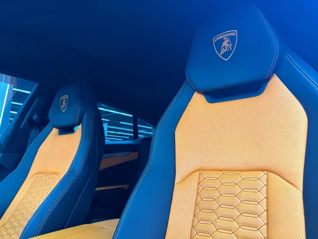 Lamborghini Urus — Фото автомобиля 15