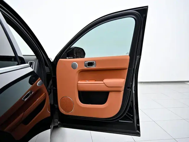 Li Auto L7 — Фото автомобиля 22
