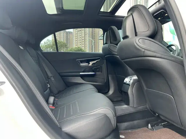 Mercedes-Benz C-Class — Фото автомобиля 13