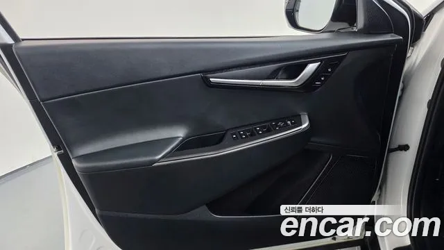 Kia EV6 — Фото автомобиля 24