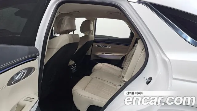 Genesis GV70 — Фото автомобиля 18