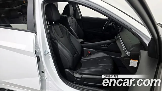 Hyundai AVANTE Modern — Фото автомобиля 12