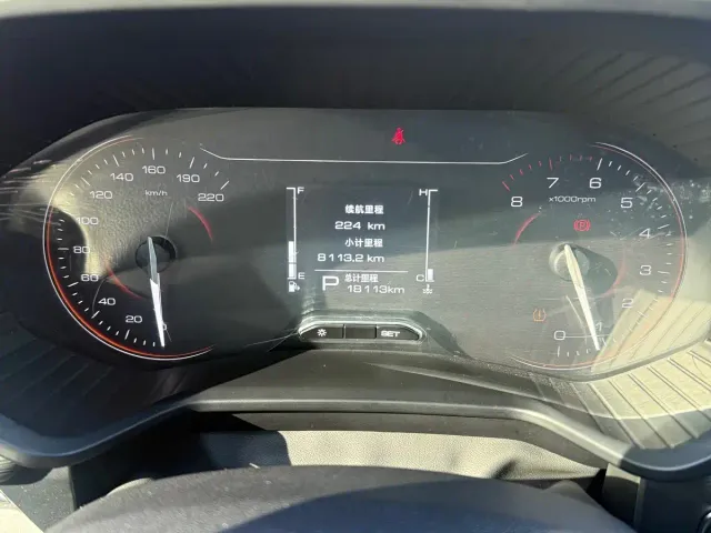 Wuling Jiachen — Фото автомобиля 12